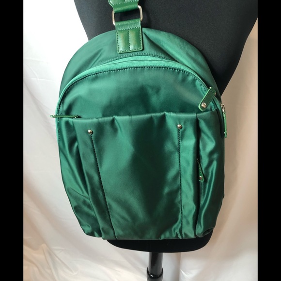 Crossbody sling bag NWOT in emerald green! - Picture 2 of 4